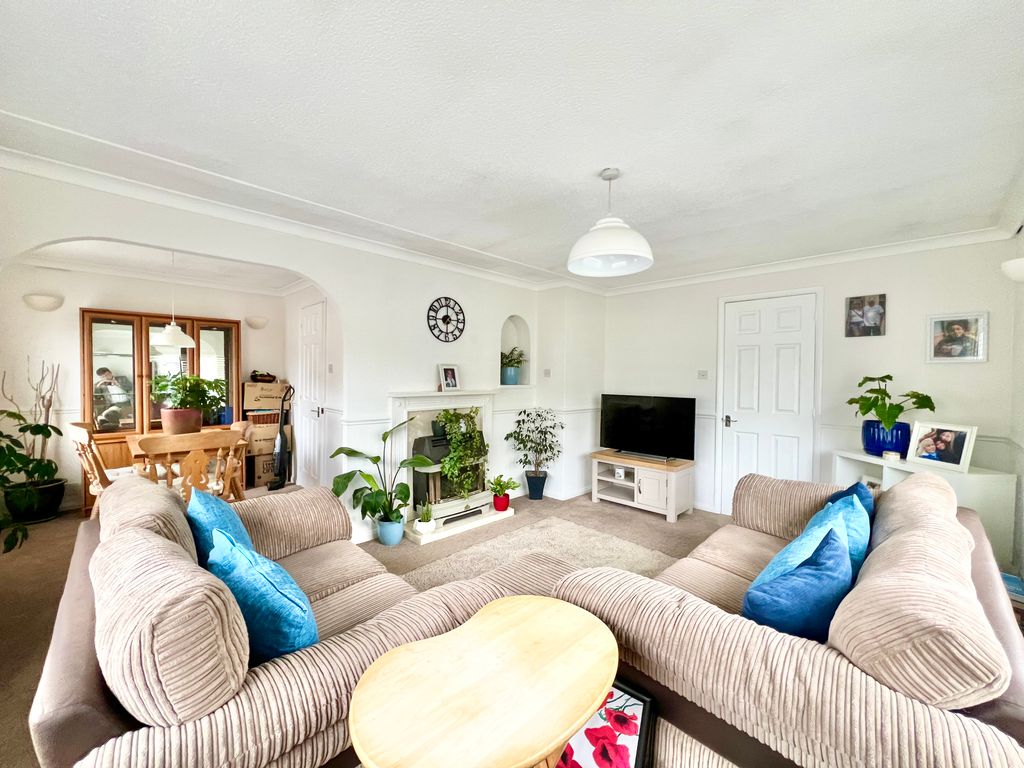 Property photo 2 of 12 Img_8449
