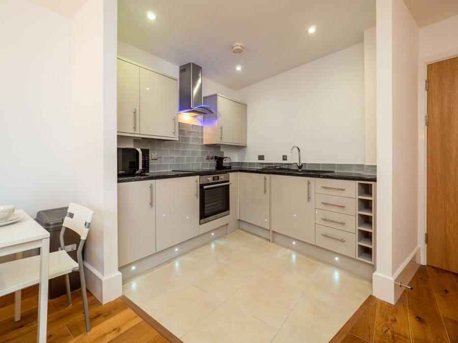Property photo 1 of 5