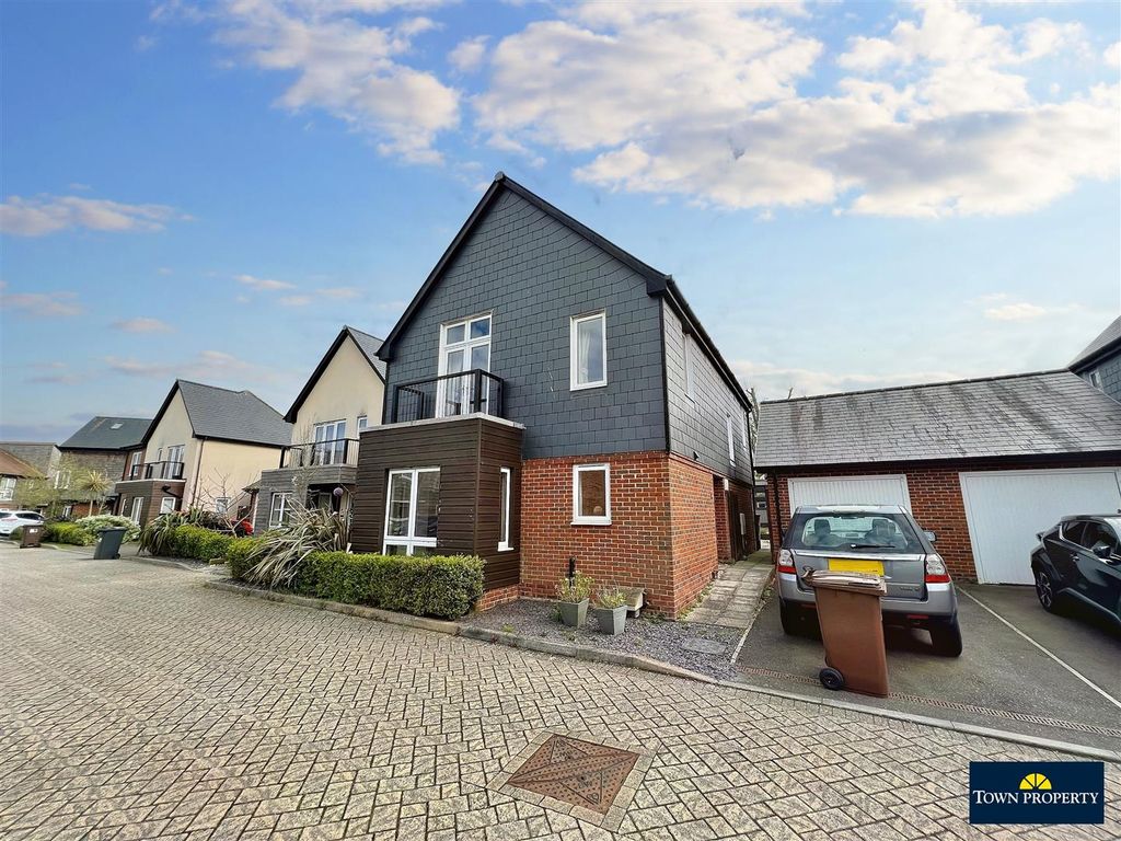 Property photo 1 of 18 5.Jpg