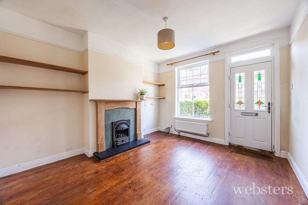 Property photo 2 of 12