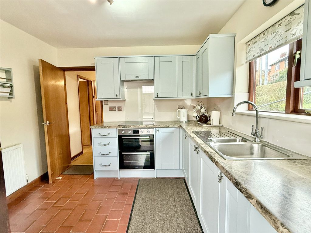 Property photo 3 of 19 Picture No. 09