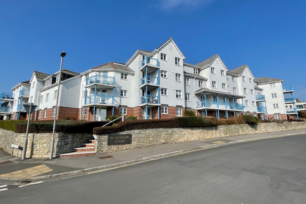 Property photo 1 of 14 Front Of St Aldhelms Court