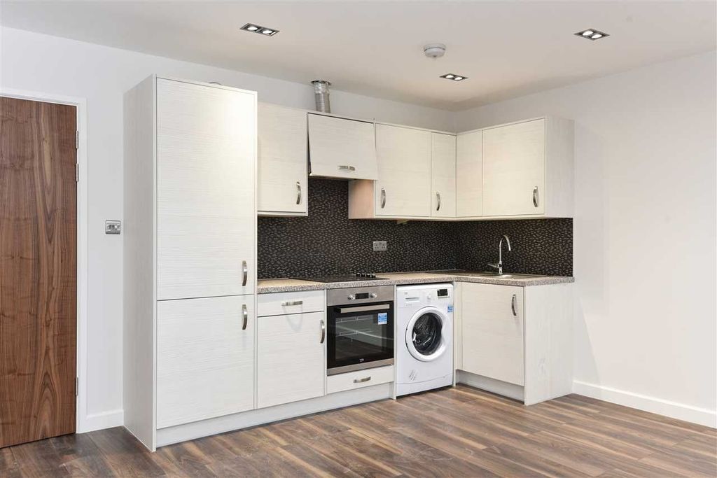 Property photo 2 of 4