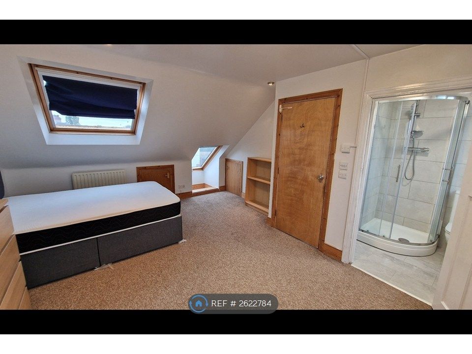 Property photo 3 of 10 Room 1