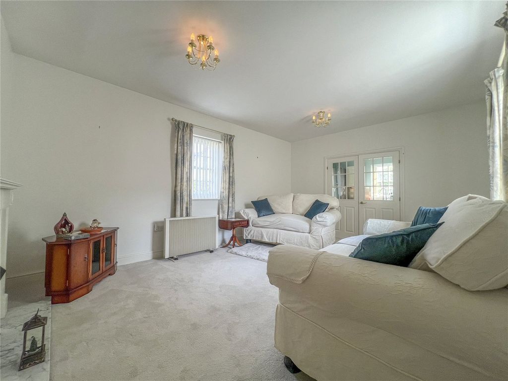 Property photo 3 of 14 Picture No. 05