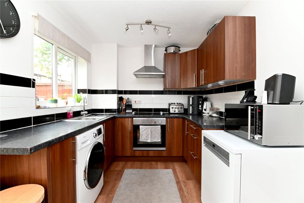 Property photo 3 of 17 Picture No. 05