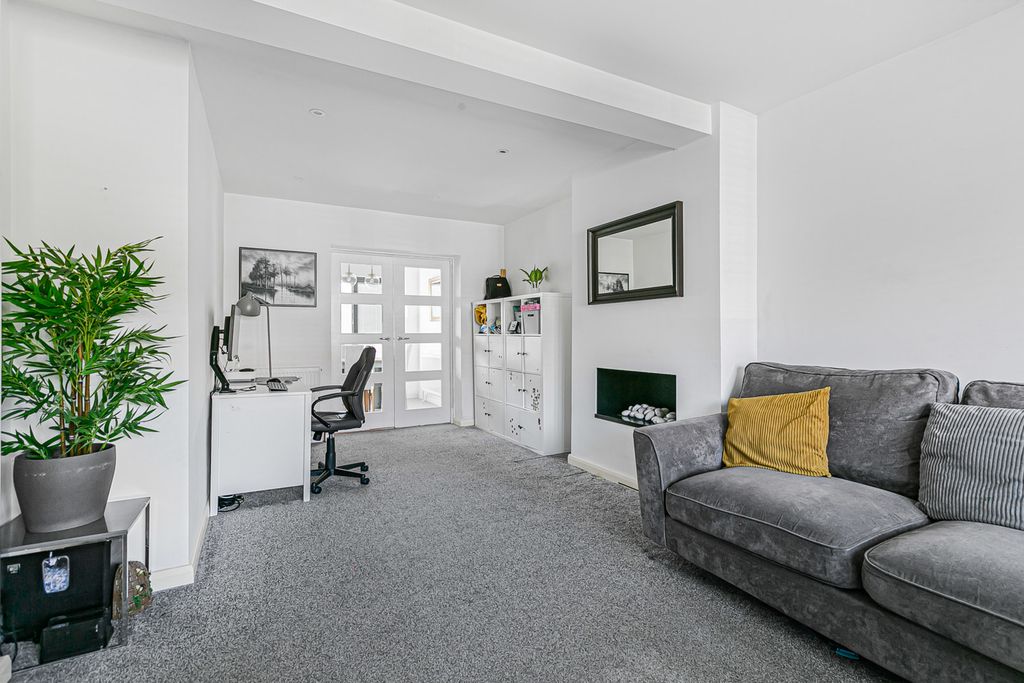 Property photo 3 of 16 Reception Room