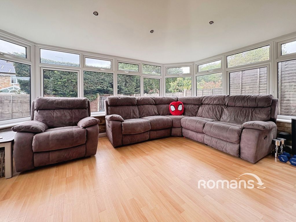 Property photo 3 of 16 Pbox-Img.Jpg