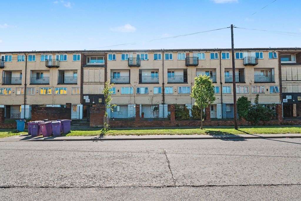 Property photo 1 of 6 54A Storrington Avenue, Liverpool, L11 9As