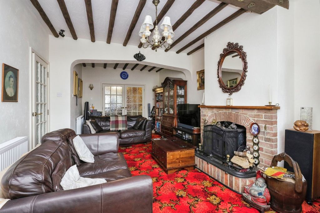 Property photo 2 of 16
