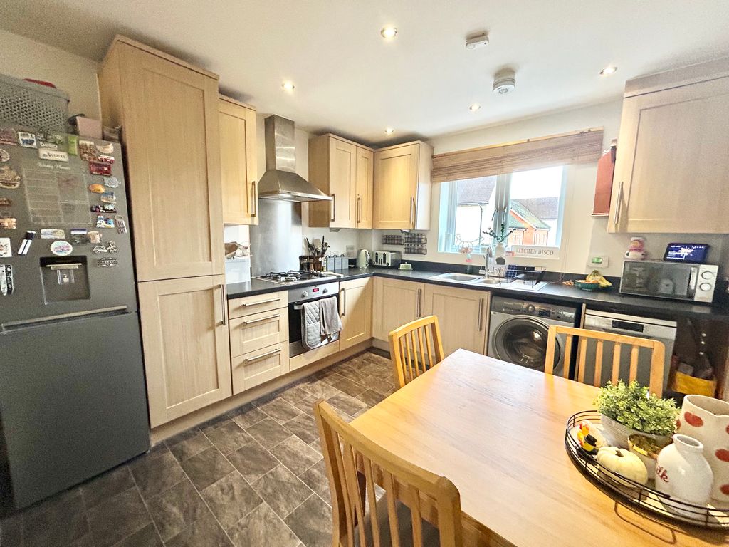 Property photo 2 of 15 Image