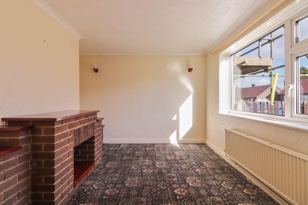 Property photo 3 of 18 Img_1022_1.Jpg