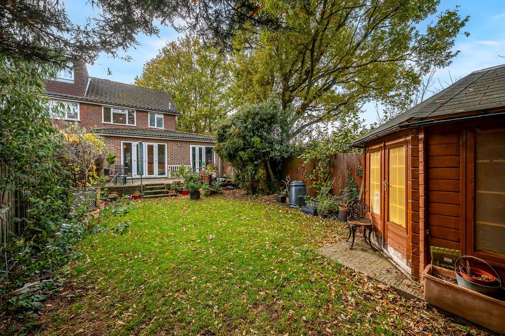 Property photo 2 of 17