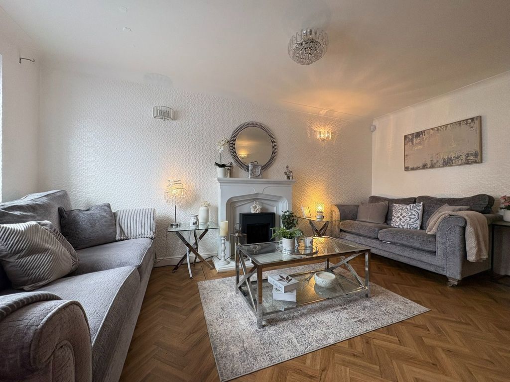 Property photo 2 of 45