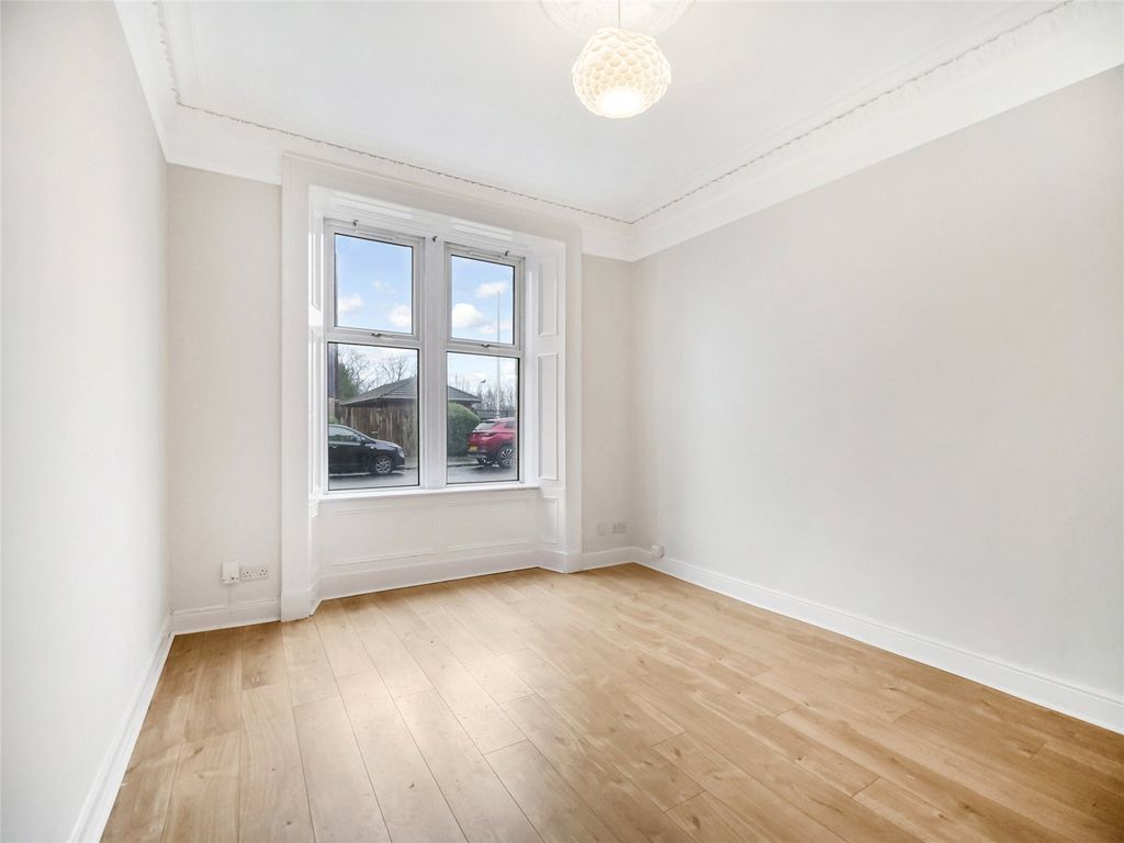 Property photo 2 of 14 Living Room