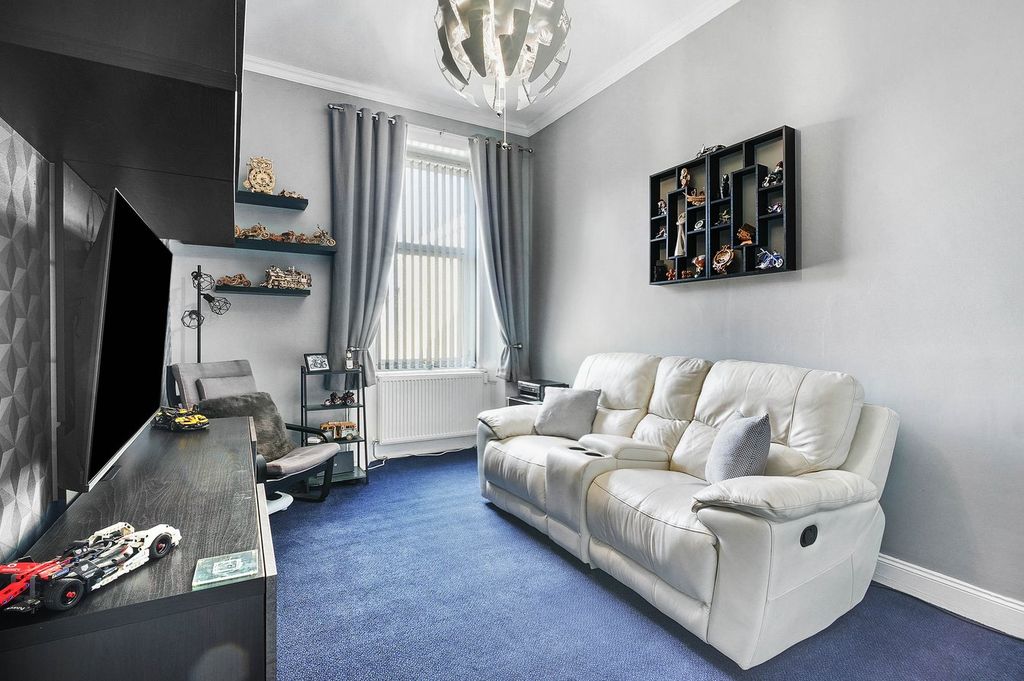 Property photo 3 of 29