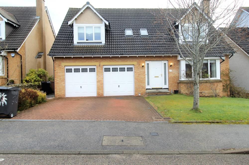 Property photo 1 of 18 External Front