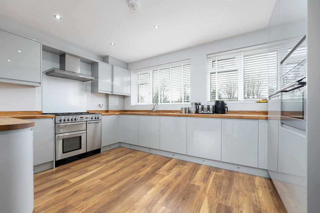 Property photo 1 of 17 Picture No. 03