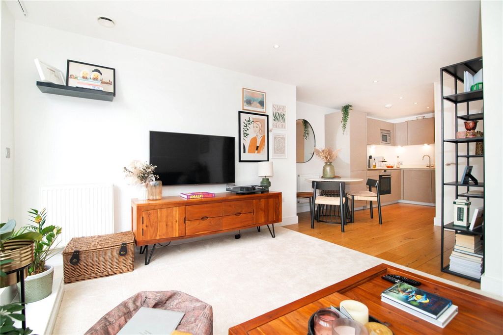Property photo 1 of 11 Picture No. 04