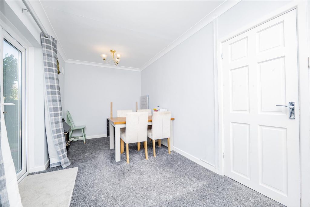 Property photo 3 of 21 P1365213.Jpg