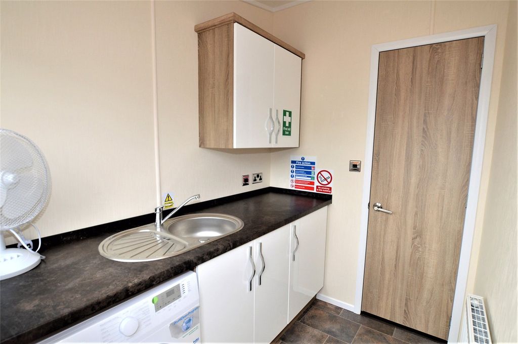 Property photo 2 of 13 Picture No. 01