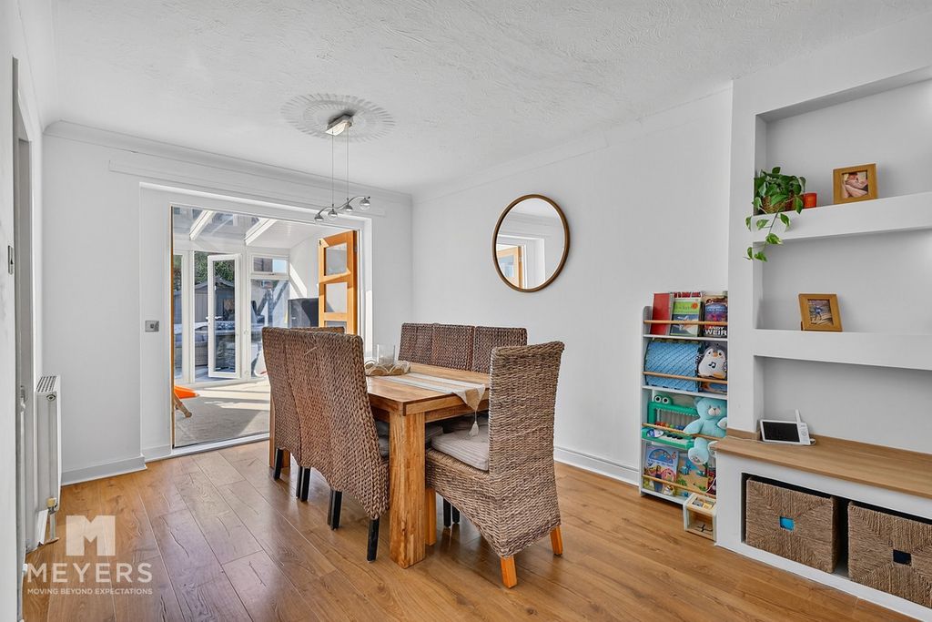 Property photo 3 of 38