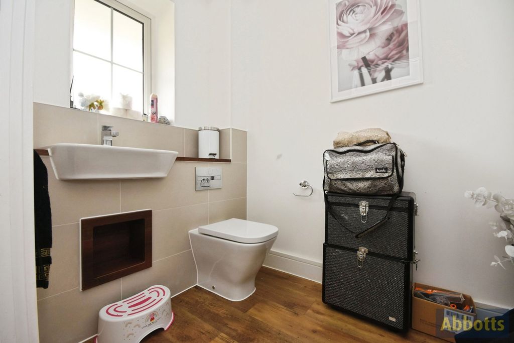 Property photo 3 of 22 Pbox-Img.Jpg
