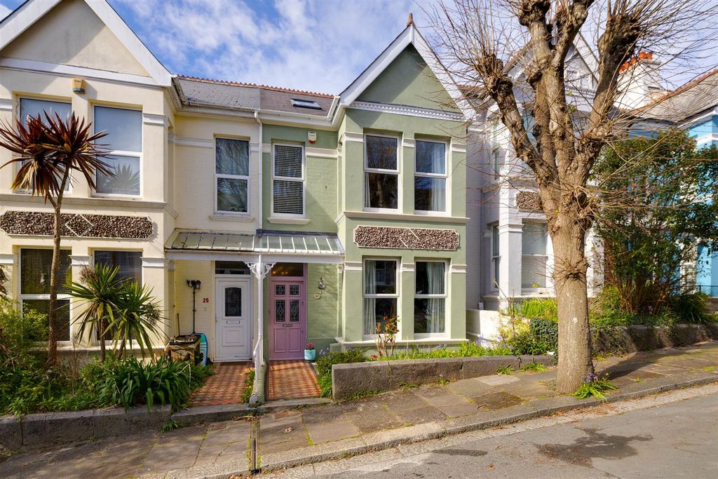 Property photo 1 of 26 Front Exterior