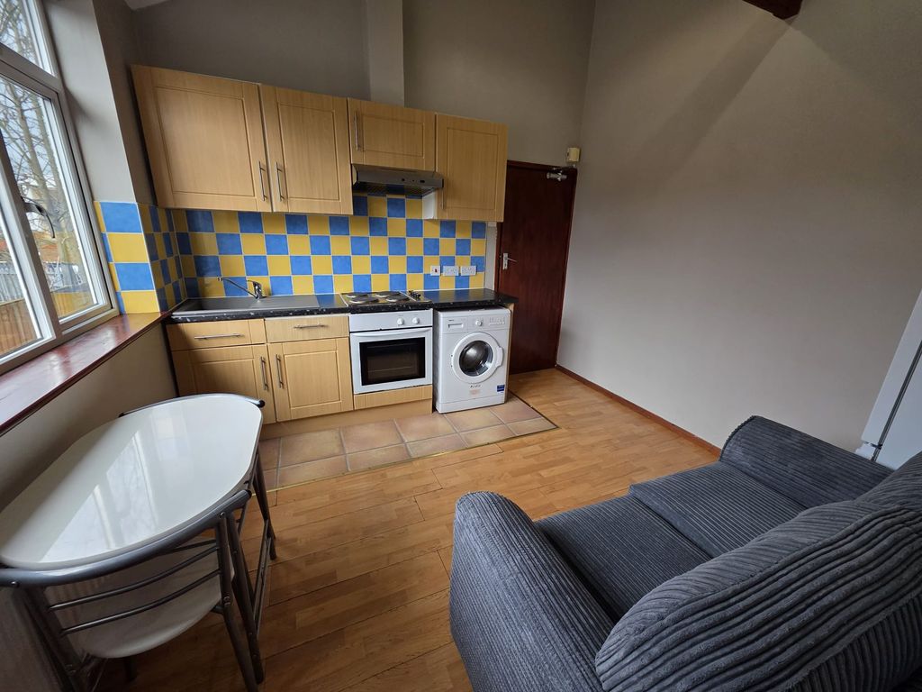 Property photo 3 of 5