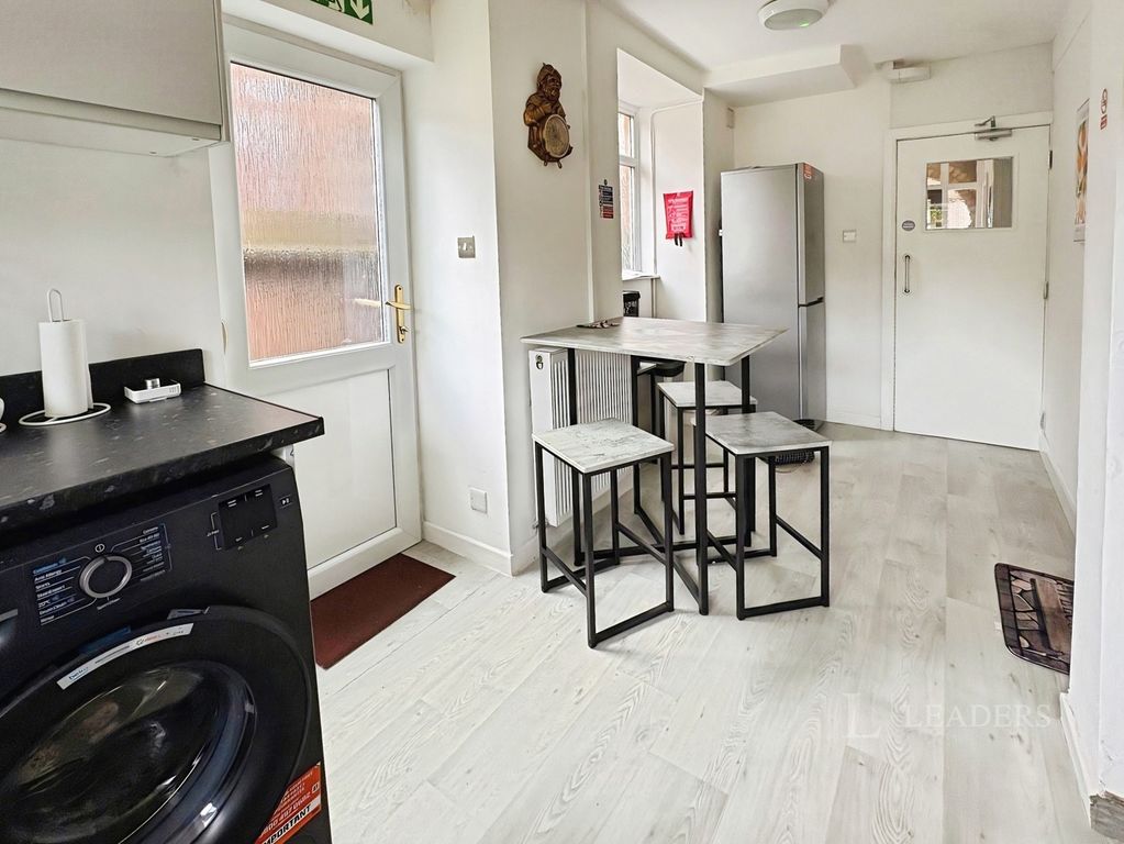 Property photo 3 of 12 Pbox-Img.Jpg