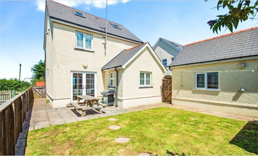 Property photo 3 of 15