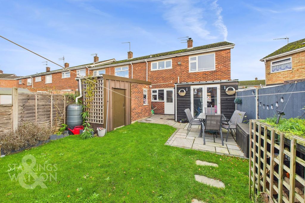 Property photo 2 of 19