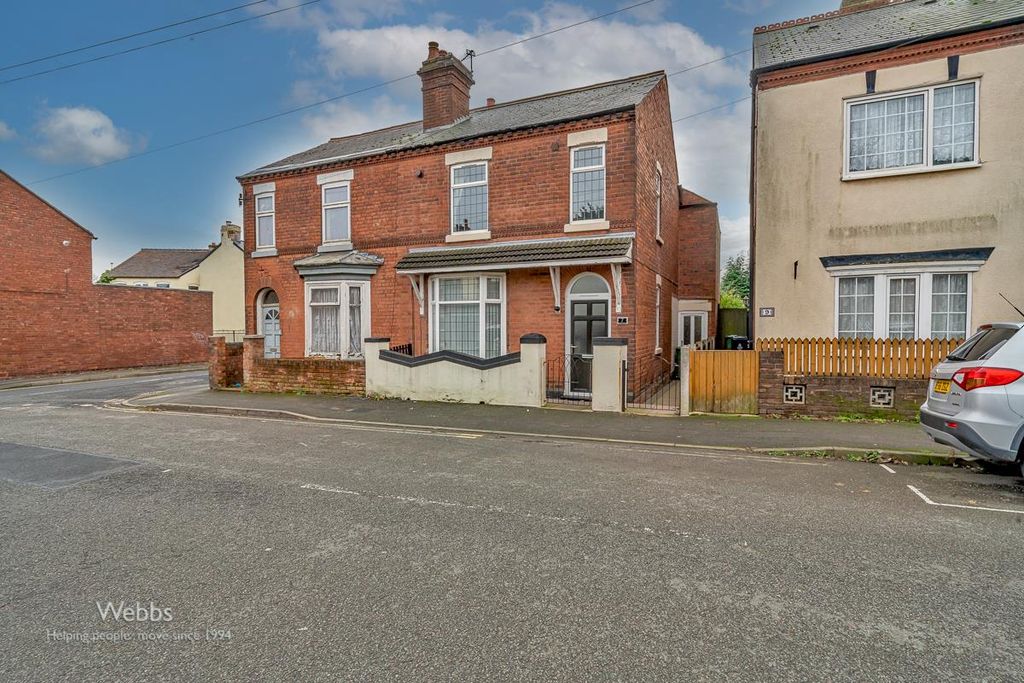 Property photo 1 of 31 Â© Webbs Estate Agents Â© (66 Of 168).Jpg