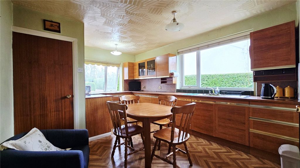 Property photo 3 of 22 Picture No. 43