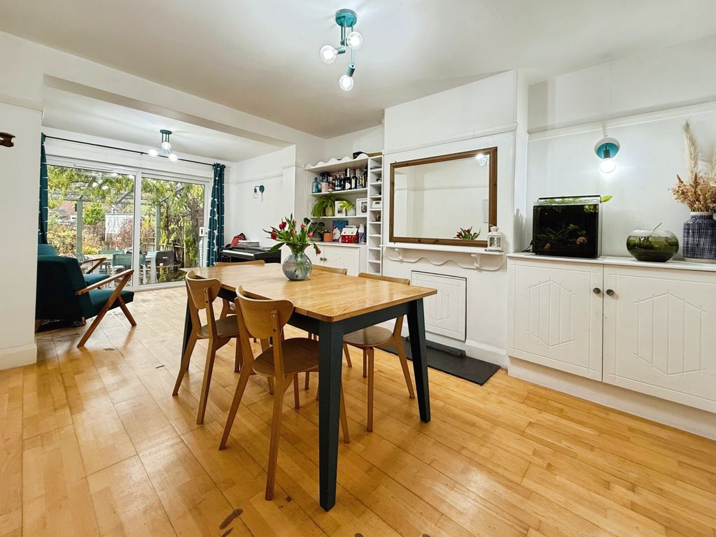 Property photo 3 of 15 Dining Room