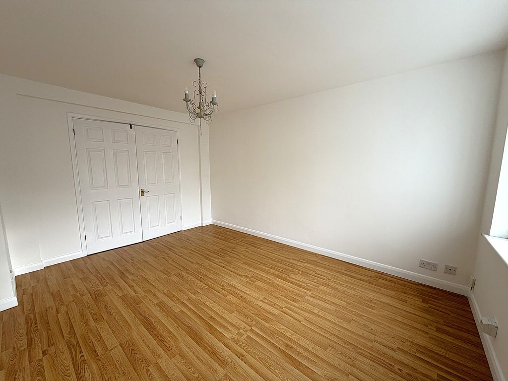 Property photo 3 of 16 Lounge View 2