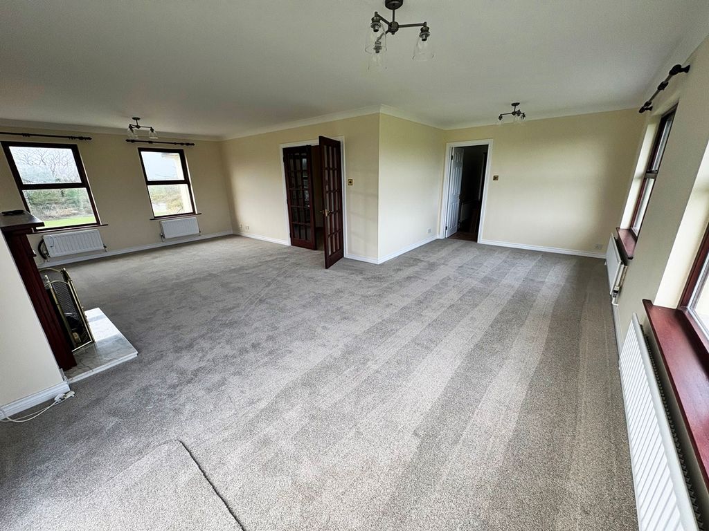 Property photo 3 of 4