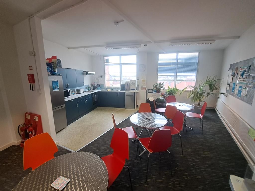 Property photo 3 of 10 Photo 4