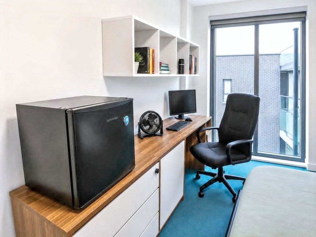 Property photo 3 of 8