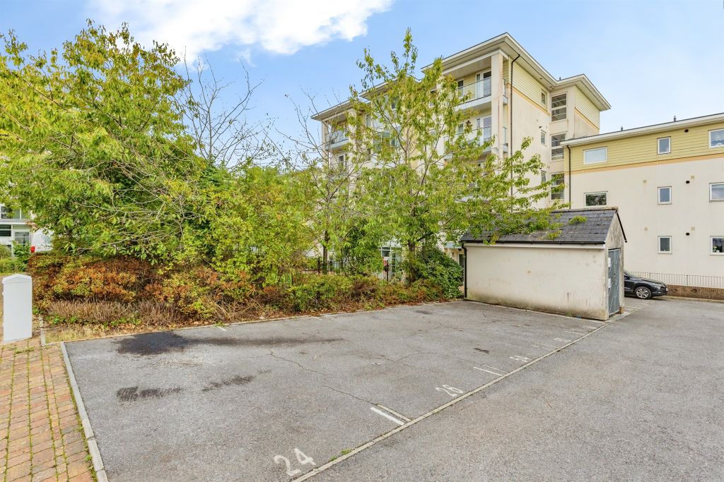 Property photo 3 of 12