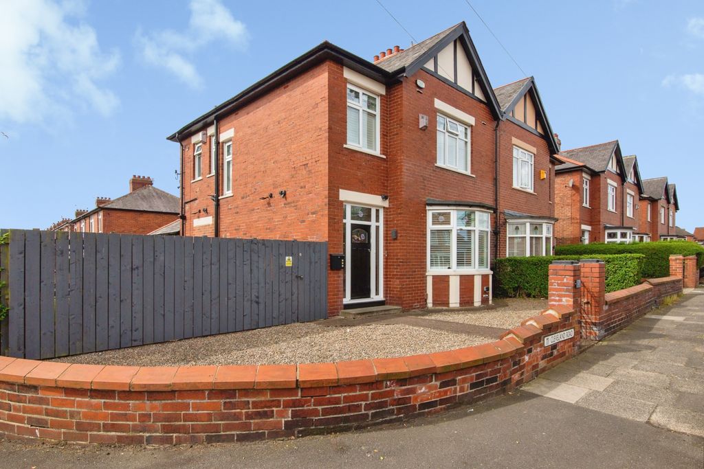 Property photo 1 of 12 Img_8738