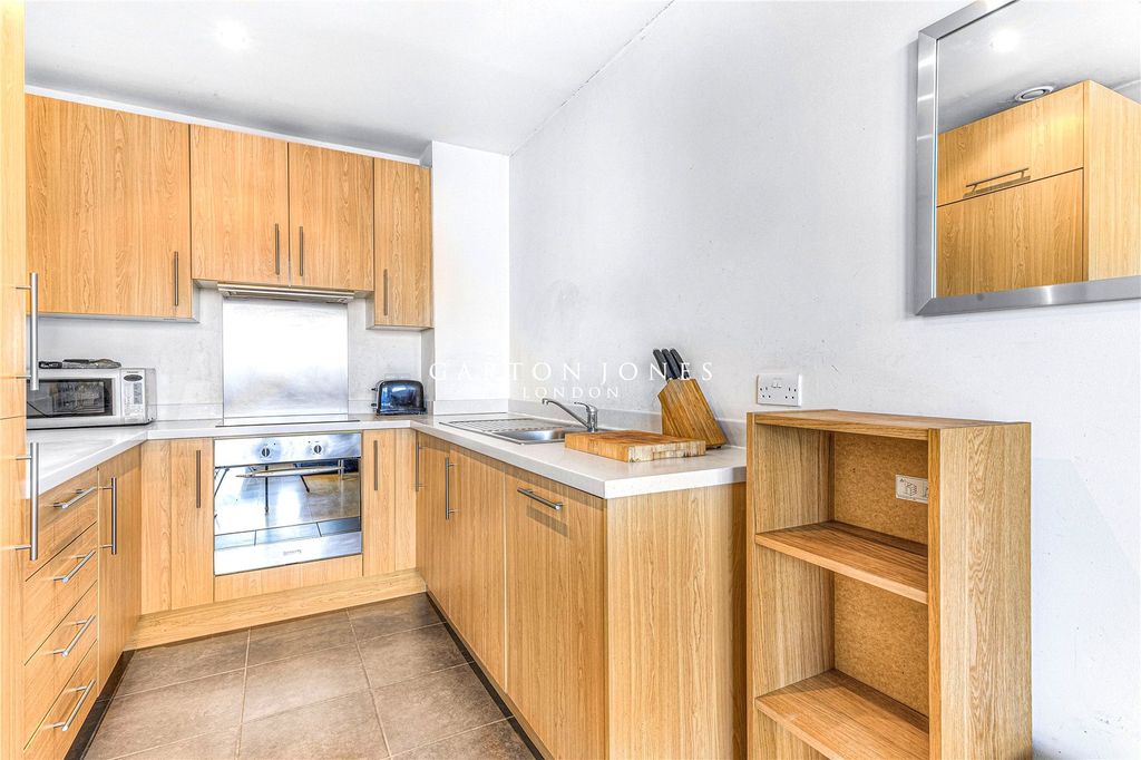 Property photo 2 of 14 Picture No. 12