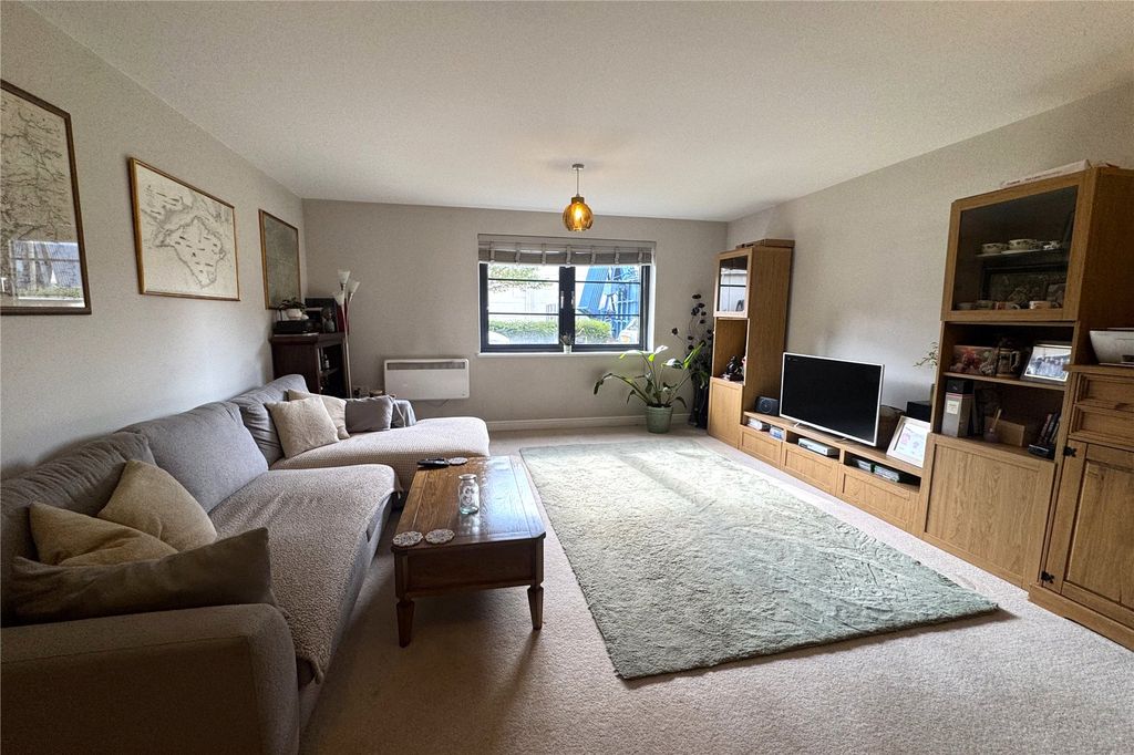 Property photo 3 of 10 Picture No. 23