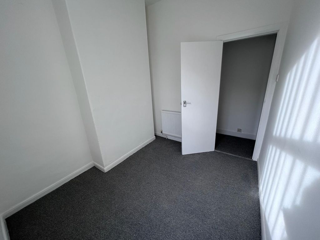 Property photo 2 of 6 Gallery