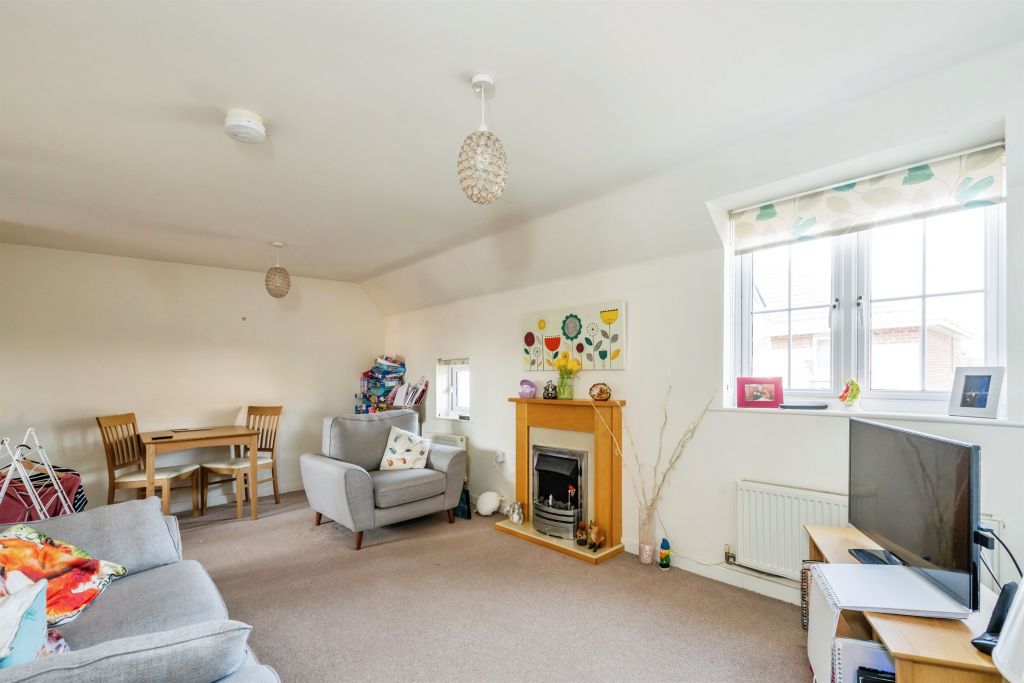 Property photo 3 of 11