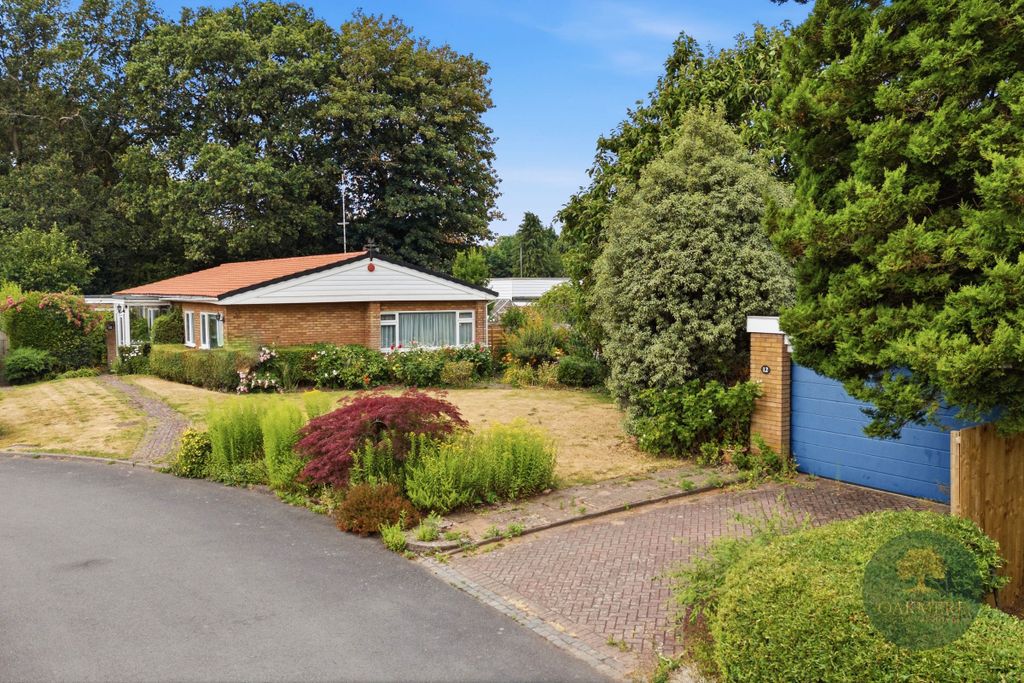 Property photo 1 of 33