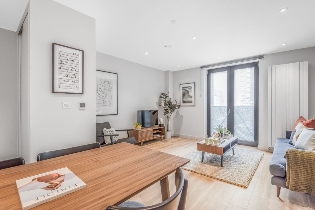 Property photo 1 of 9 616162 (4)