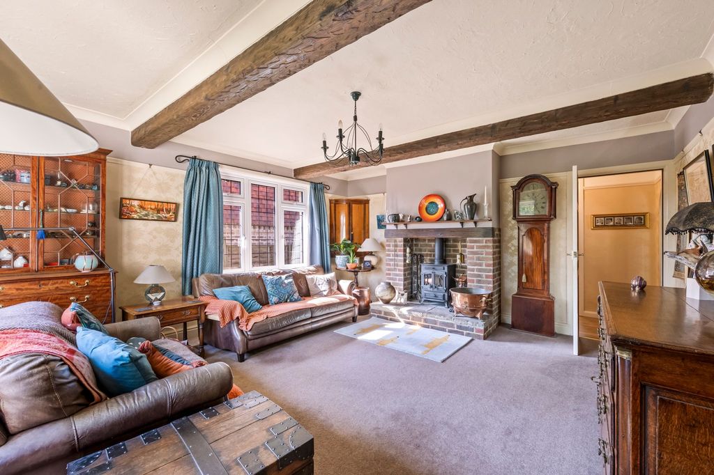 Property photo 2 of 26