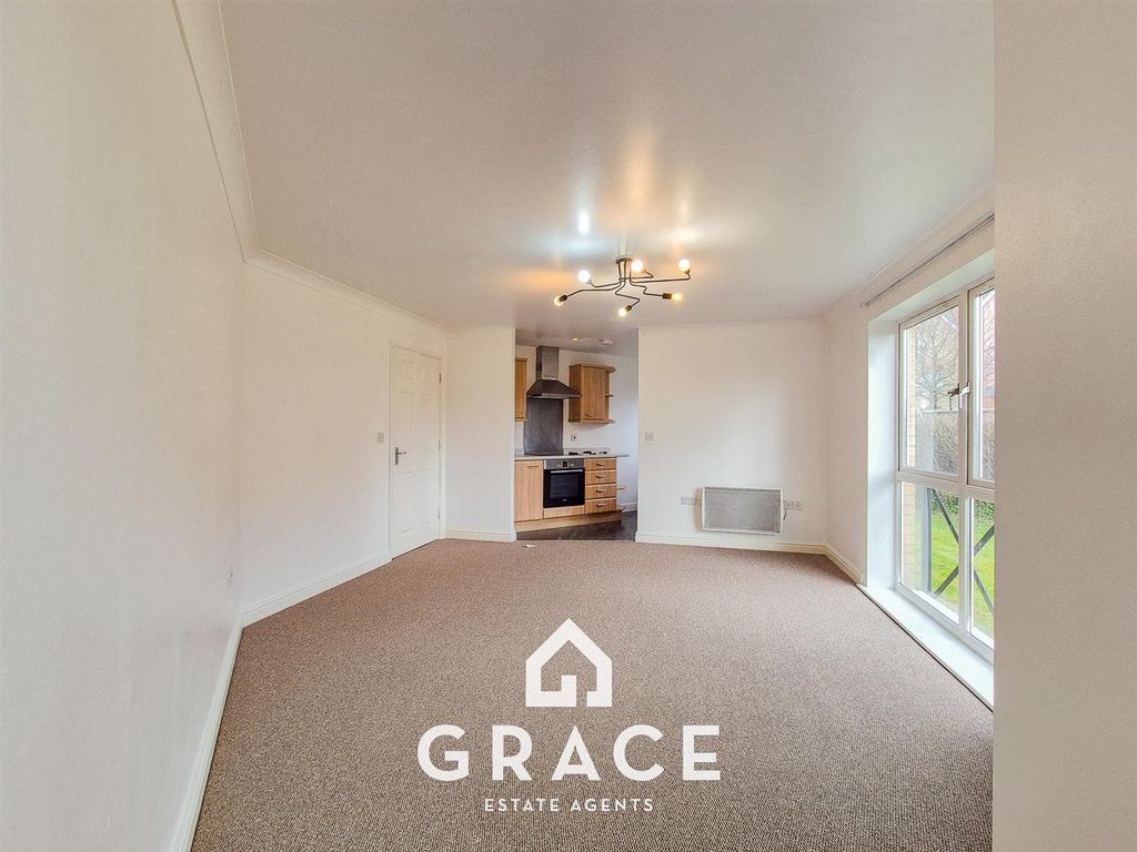 Property photo 3 of 13 1000049402.Jpg