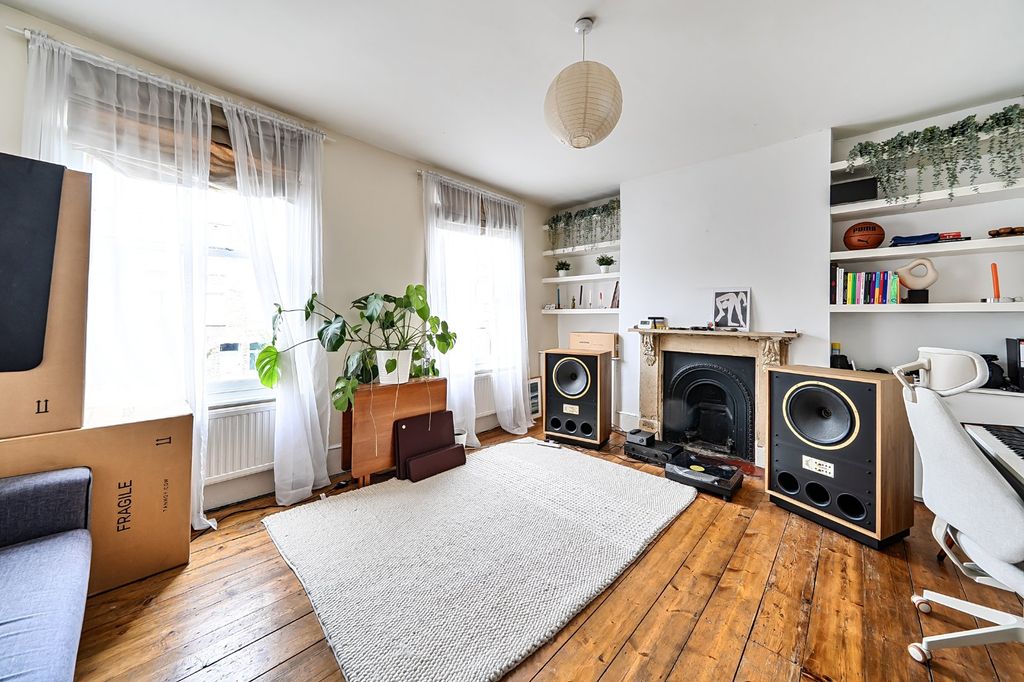 Property photo 2 of 13 Picture No. 02